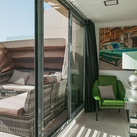 Апартаменти Bs Luxury Estate Ел-Кампельйо Екстер'єр фото